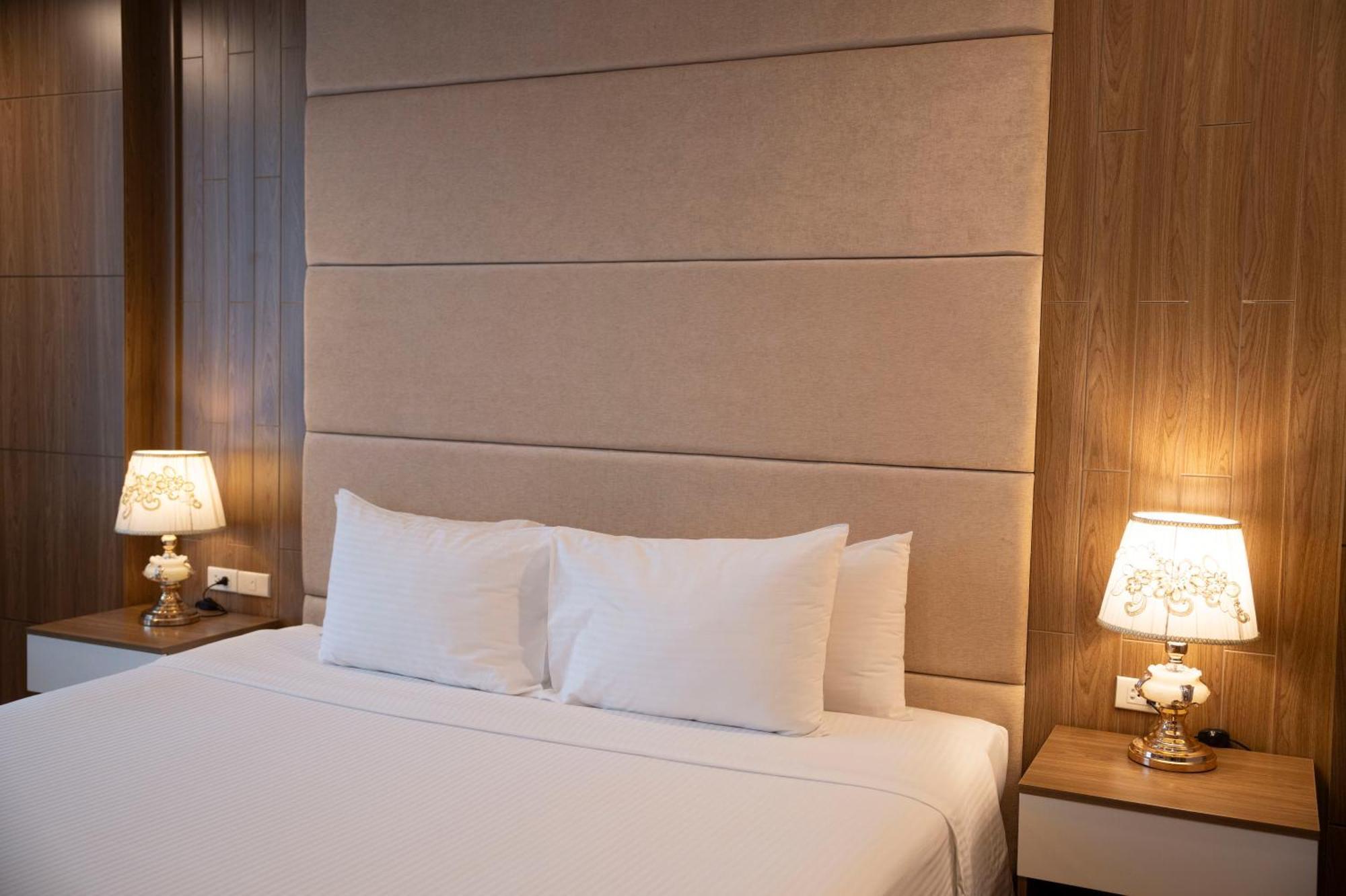 Muong Thanh Grand Hanoi Hotel Exterior foto